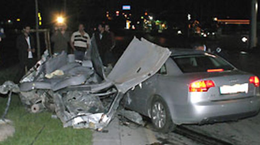 Eskişehir'de trafik kazası: 2 &ouml;l&uuml;