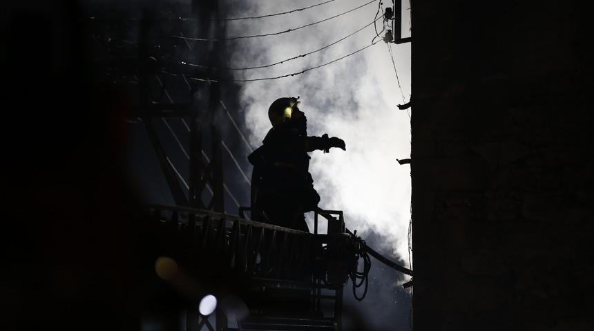 Antalya'da tarihi konakta yangın çıktı