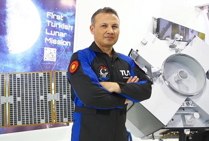 Türkiye'nin insanlı ilk uzay yolculuğunun saati belli oldu!
