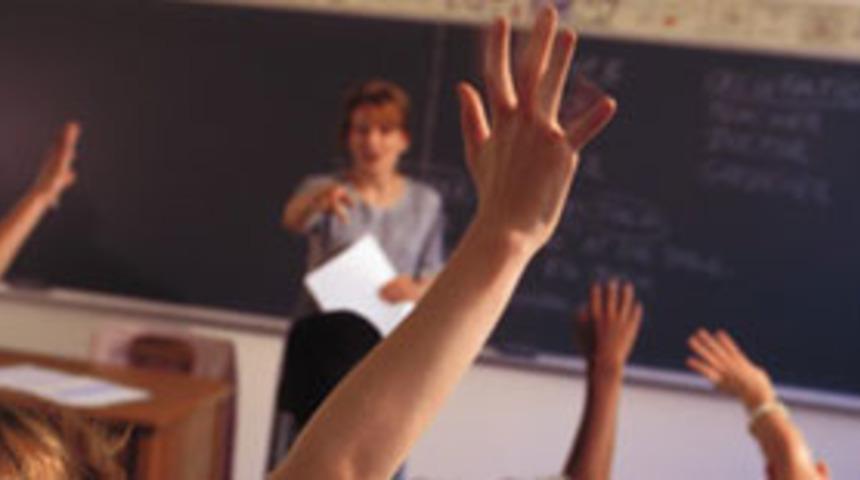 &Ouml;ğretmenlerin emeklilik tarihi değişti