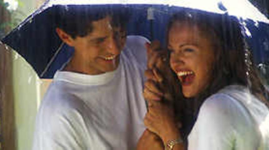 Batı b&ouml;lgelerinde sağanak yağış bekleniyor