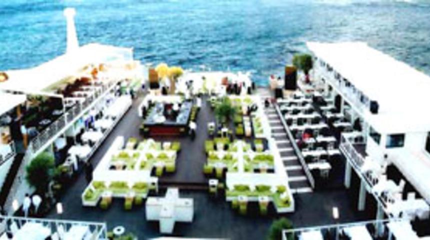 Reina'nın sahibi serbest