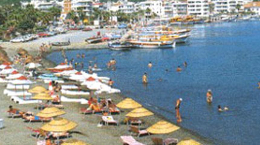 Plajlara, 85 cankurtaran, 6 ambulans