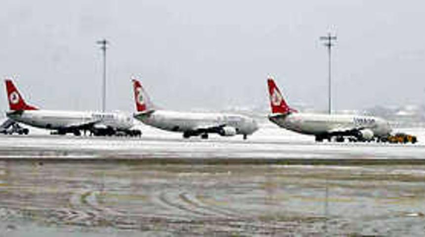 THY u&ccedil;ağı kara saplandı