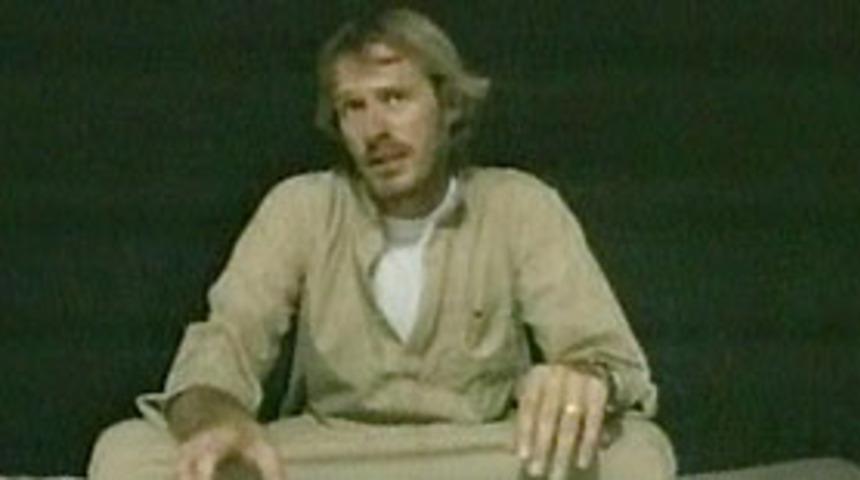 "Din değiştirmeye zorlandım"