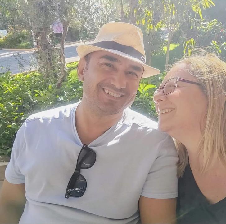 Bunun için 2 ev satmışlar... 3 yıllık dünya turu hayali kuruyorlardı! ABD'li turistler 2 aydır Fatih'teki otelde yaşıyor G2