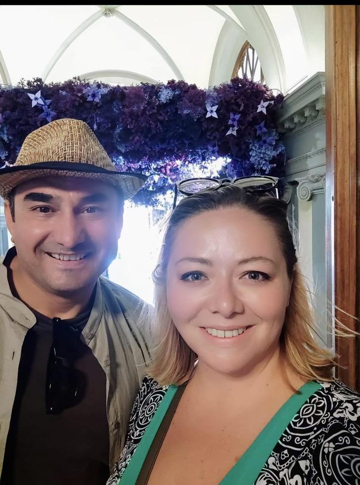 Bunun için 2 ev satmışlar... 3 yıllık dünya turu hayali kuruyorlardı! ABD'li turistler 2 aydır Fatih'teki otelde yaşıyor G4