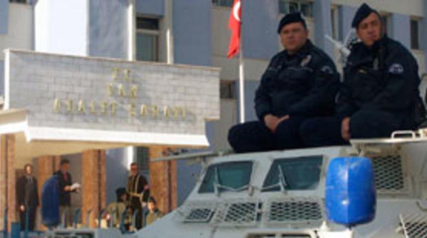 Şemdinli davası sanıkları hakim karşısında