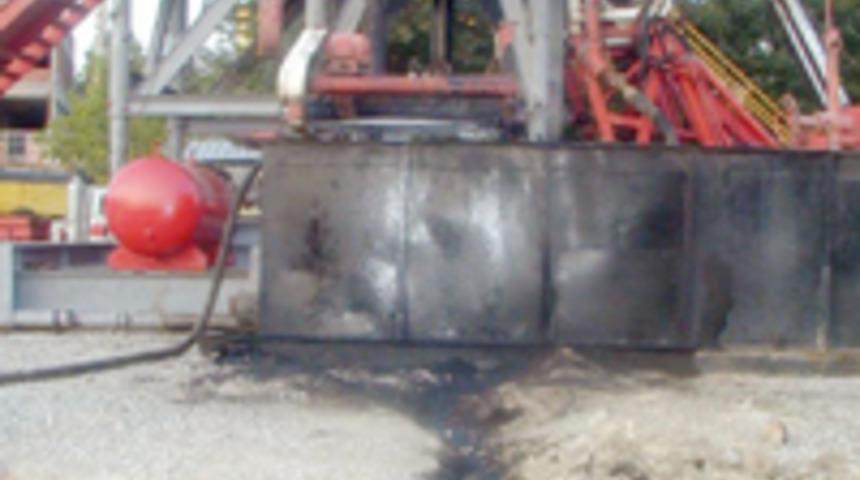 Lise bah&ccedil;esinde petrol aranıyor