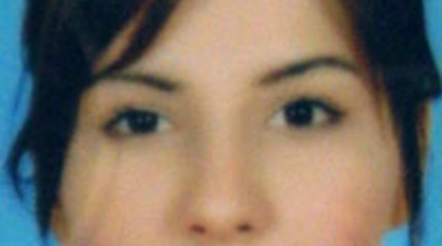 İntihar eden gen&ccedil; kızı ağa&ccedil; dalları kurtardı