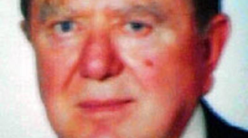 Oğlunu bı&ccedil;aklayan emekli albay intihar etti