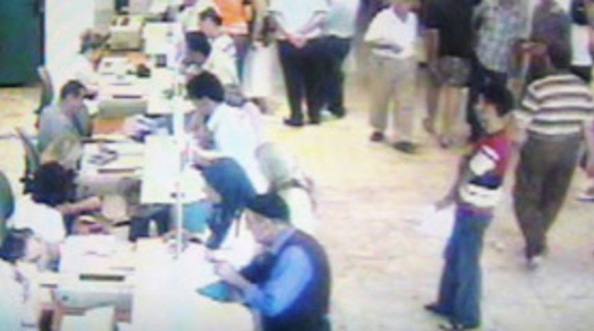 Bankacılıkta şube ve personel sayısı arttı