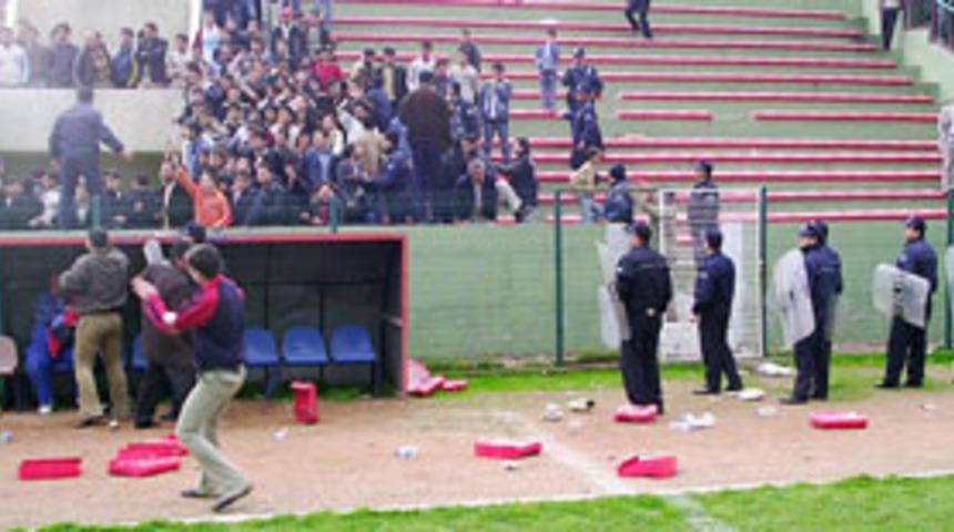 2. Lig ma&ccedil;ında arbede: 2 yaralı