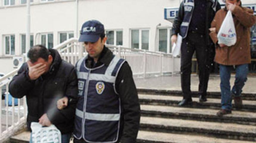 Heykelin imitasyon olduğu ortaya &ccedil;ıktı