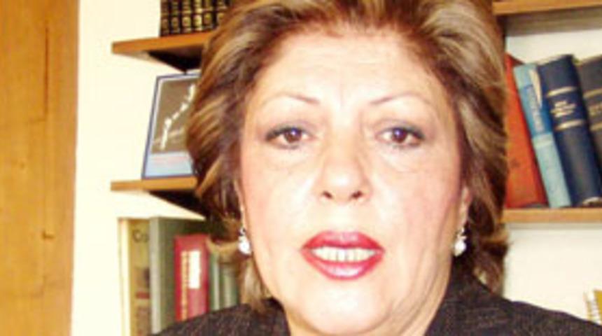 "Kadına y&ouml;nelik şiddet &ouml;nlensin"