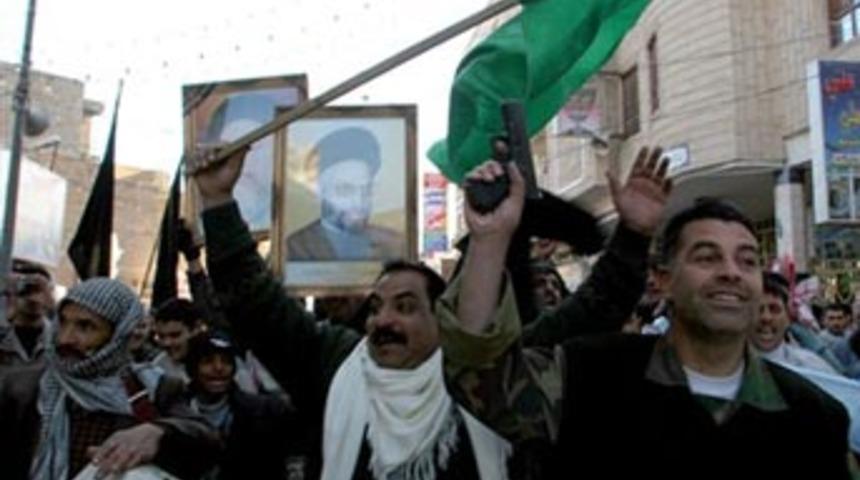 Basralılar idamın ardından sokaklara d&ouml;k&uuml;ld&uuml;