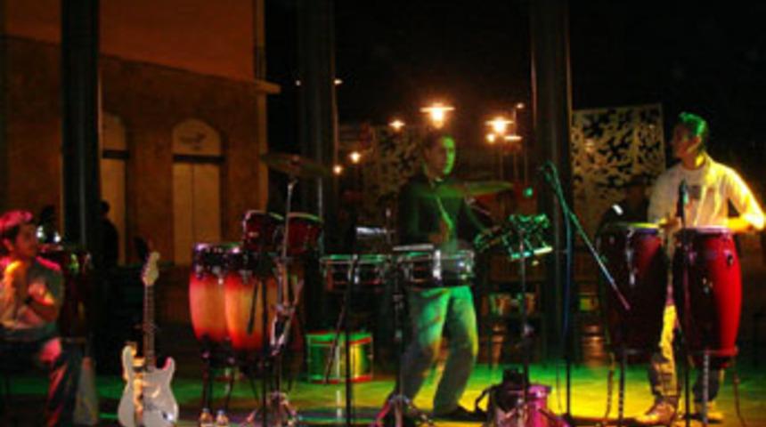 Forum Bornova'da Ritim - Vokal Şov