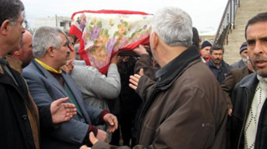 Hırsızlık kurbanı kız toprağa verildi