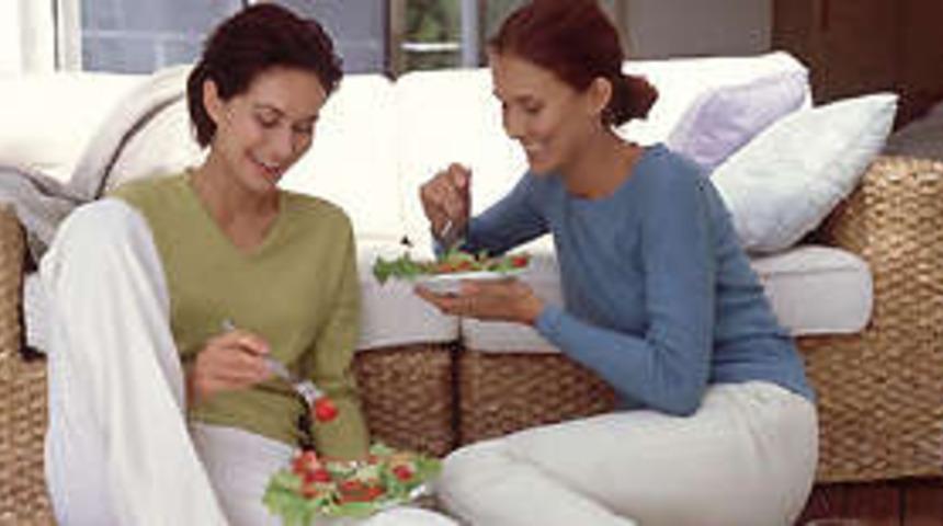 "G&uuml;venmediğiniz yerde salata yemeyin"