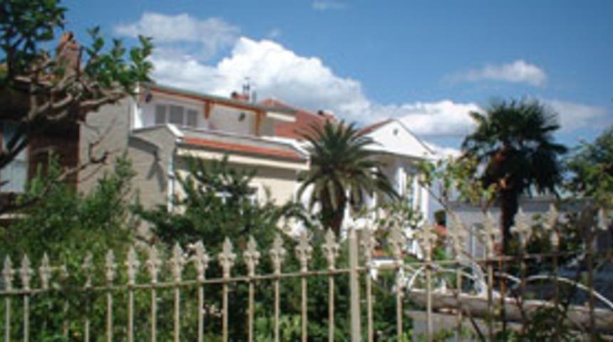 ''Konut sekt&ouml;r&uuml;, bekleme s&uuml;recinde''