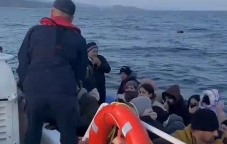 Yunan Sahil Güvenlik ekipleri tarafından ölüme terk edilen 34 kaçak göçmen kurtarıldı!