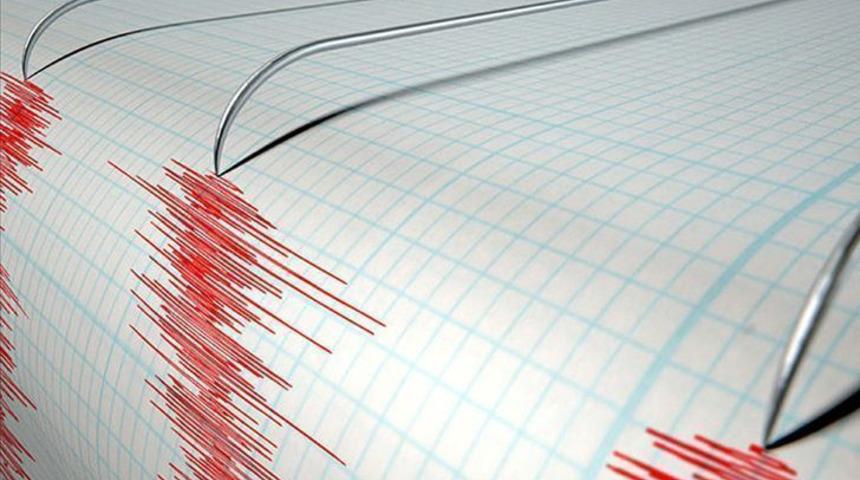 SON DAKİKA | AFAD duyurdu! Bolu'da 4.2 büyüklüğünde deprem: Büyük depreme yol açar mı? Prof. Dr. Şükrü Ersoy canlı yayında açıkladı
