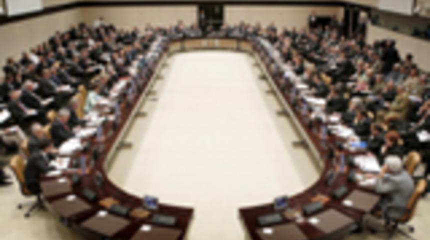 NATO zirvesinde "kapsamlı siyasi y&ouml;nerge" onaylandı