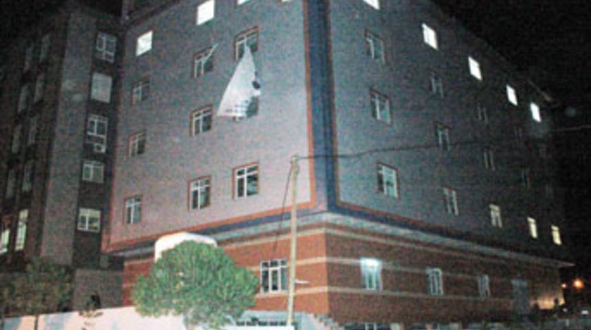 B&uuml;y&uuml;k&ccedil;ekmece'de buhar kazanı patladı: 1 &ouml;l&uuml;