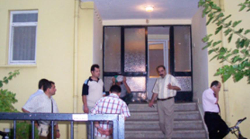 Apartmandaki 5 daire soyuldu