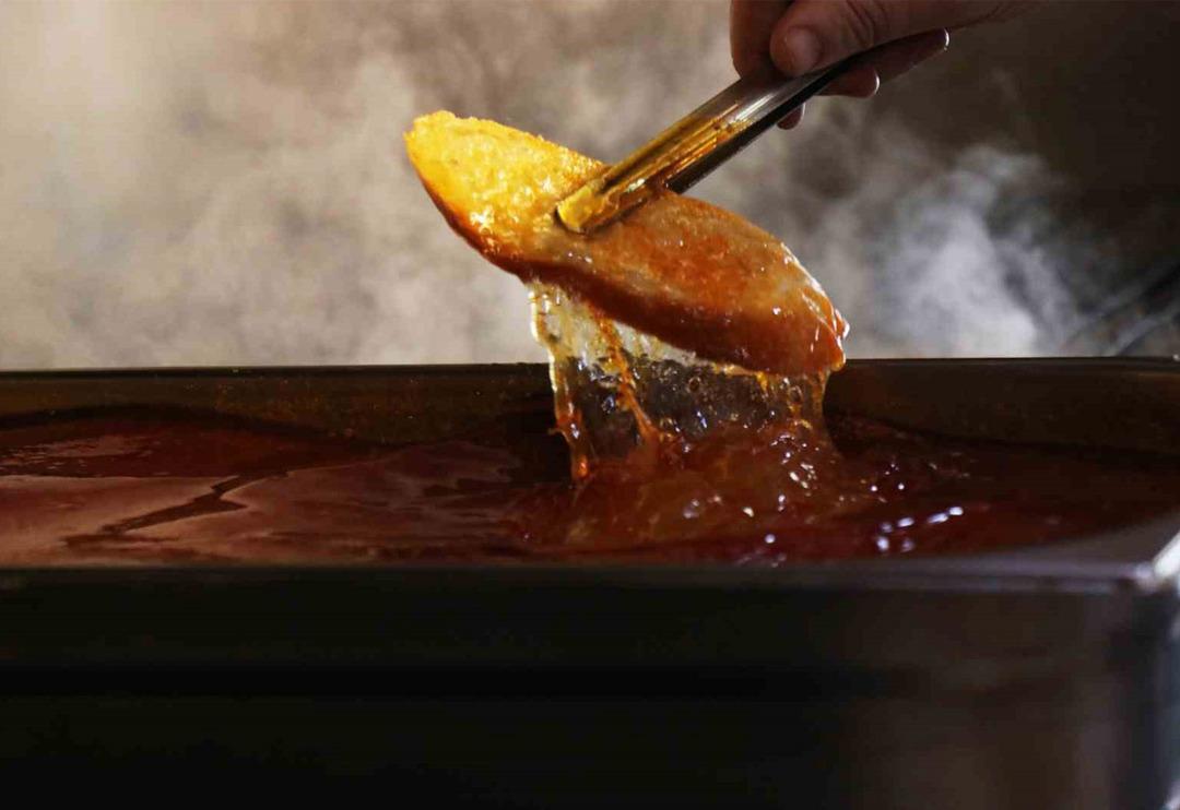 Damak 'şımartan' yemek! İkisi birlikte yenirse... T&uuml;rkiye&rsquo;nin her yerinden bu lezzeti tatmak i&ccedil;in geliyorlar! İşte p&uuml;f noktası ile ıslama k&ouml;fte