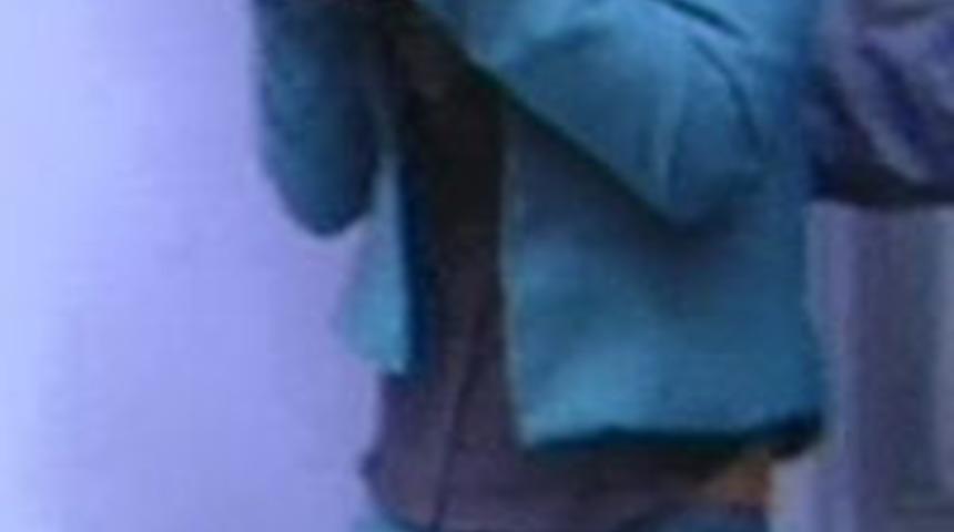 Midelerinde sakladıkları 3 kilo kokainle yakalandılar