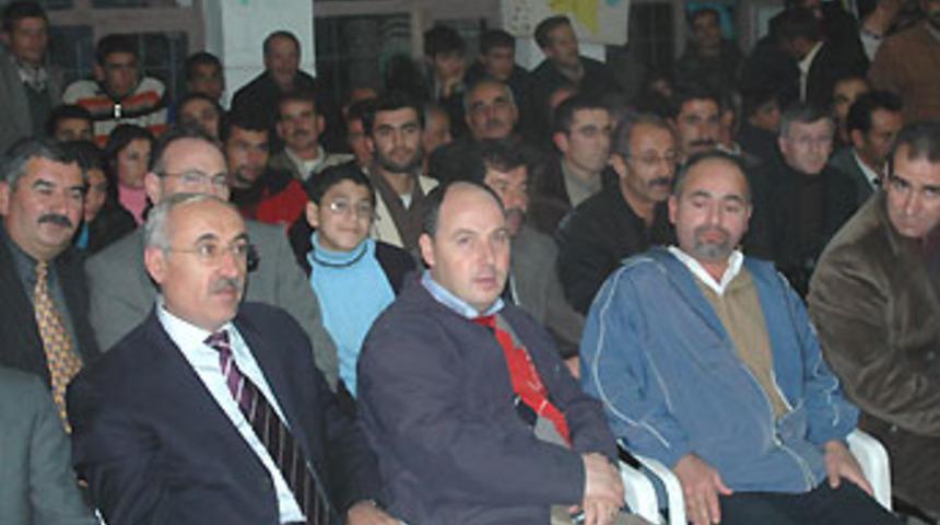 Belgesesel filmin galası bir k&ouml;yde yapıldı