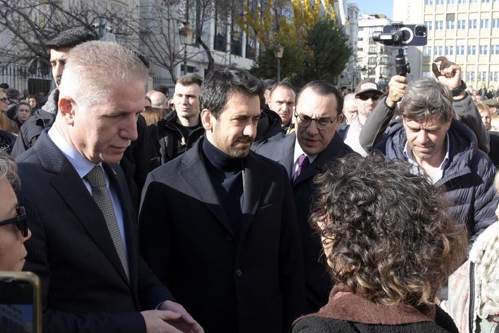 Usta sanatçıya veda! Ayla Algan son yolculuğuna uğurlandı... Ünlü isimler akın etti 'Ben hep onu ölümsüz gibi görürdüm' G5