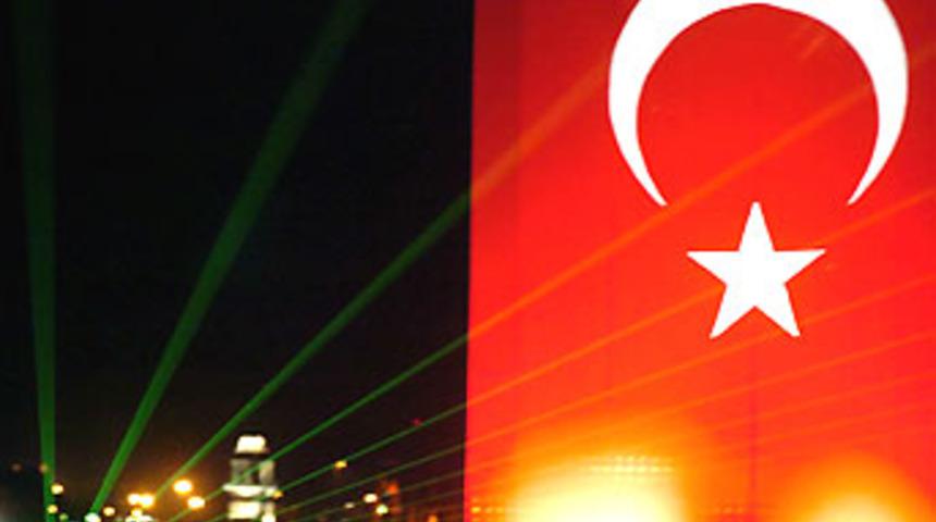 İstanbul'da muhteşem ses ve ışık g&ouml;sterisi