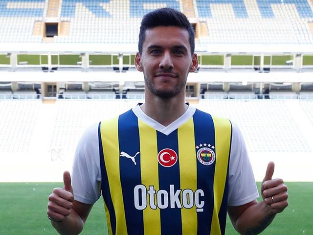 Fenerbahçe'de Umut Nayir takımdan ayrılmak istiyordu! Süper Lig ekibi 6 aylık teklif yaptı
