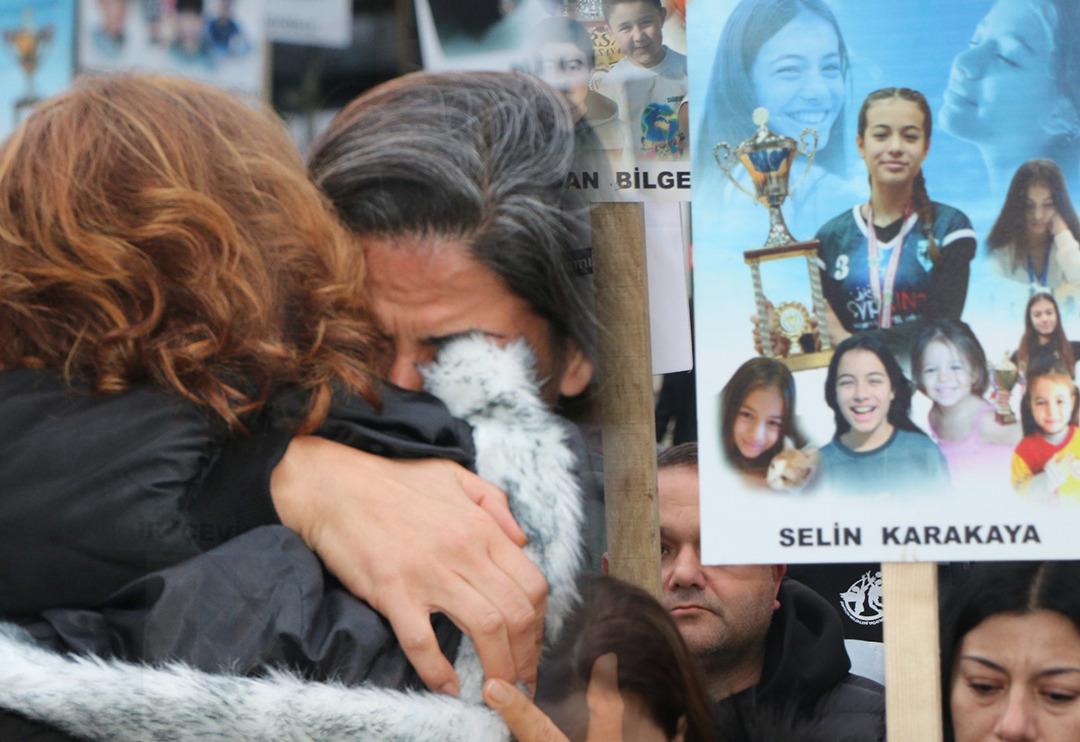 6 Şubat depremlerinde İsias Otel yıkılmıştı! Sahibinden bir akılalmaz a&ccedil;ıklama daha: Bakın bu sefer ne dedi