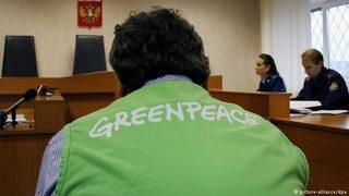 Greenpeace doktorunu kurtardı