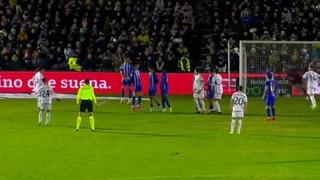 Arda Güler'in Real Madrid formasıyla kullandığı frikik direkte patladı! O anlar sosyal medyada milyonlar kez izlendi