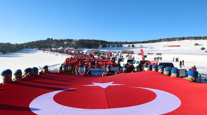 Türkiye Sarıkamış'a akın ediyor! "Bu toprakta izin var" yürüyüşü başladı