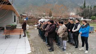 Manisa'da kan donduran cinayet! Yaşlı kadın boğazı kesilerek öldürülmüş bulundu! Komşusu gözaltında