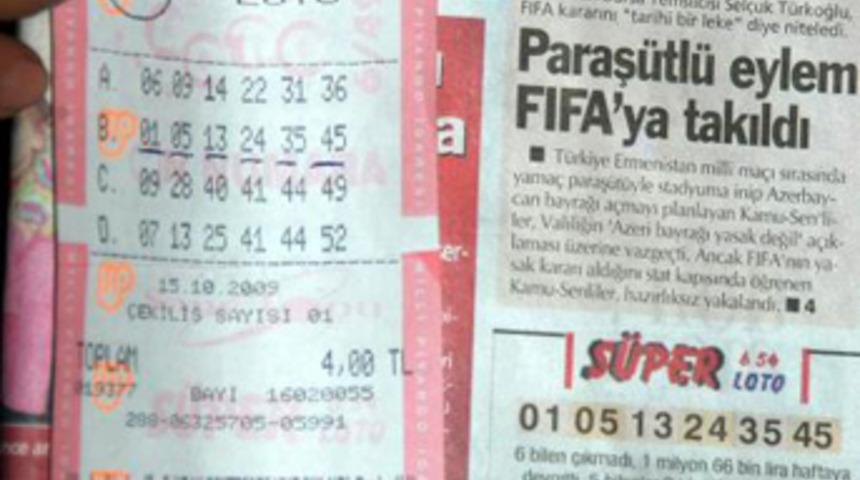 B&uuml;y&uuml;k ikramiye sevinci kısa s&uuml;rd&uuml;