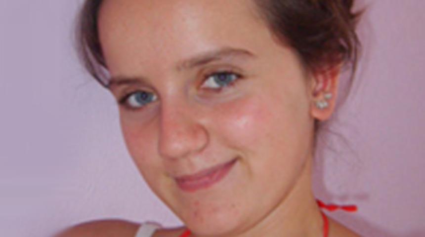 Katliamdan babaannesi kurtardı!