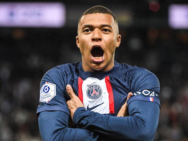 Kylian Mbappe depremi! Yıldız isim Paris Saint-Germain'den ayrıldığını resmen açıkladı