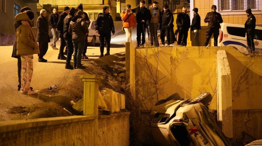 Bayburt&rsquo;ta trafik kazası: 3 &ouml;ğretmen yaralandı