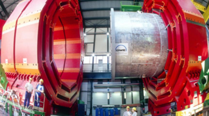 "Zamanda yolculuk mümkün"