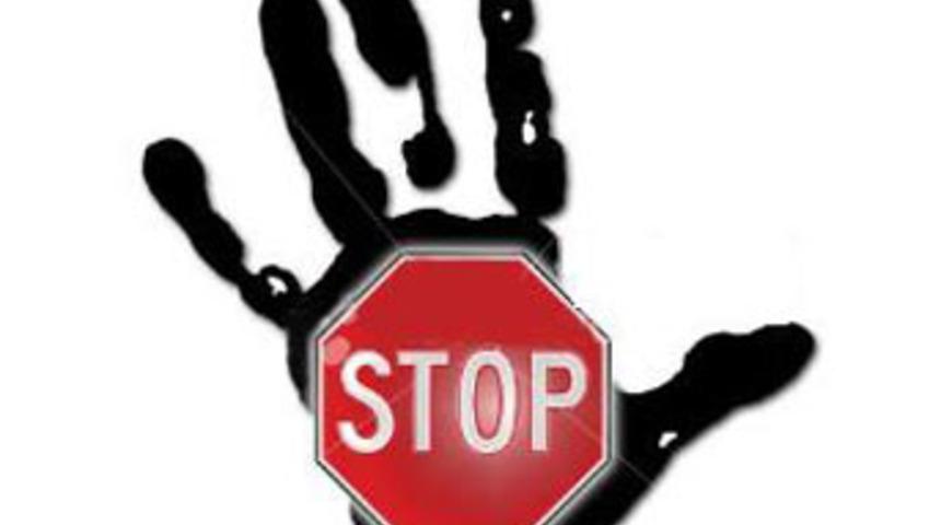 H&uuml;k&uuml;metten basına b&uuml;y&uuml;k sans&uuml;r