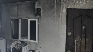 Babasına kızıp evlerini ateşe verdi, kardeşi hayatını kaybetti