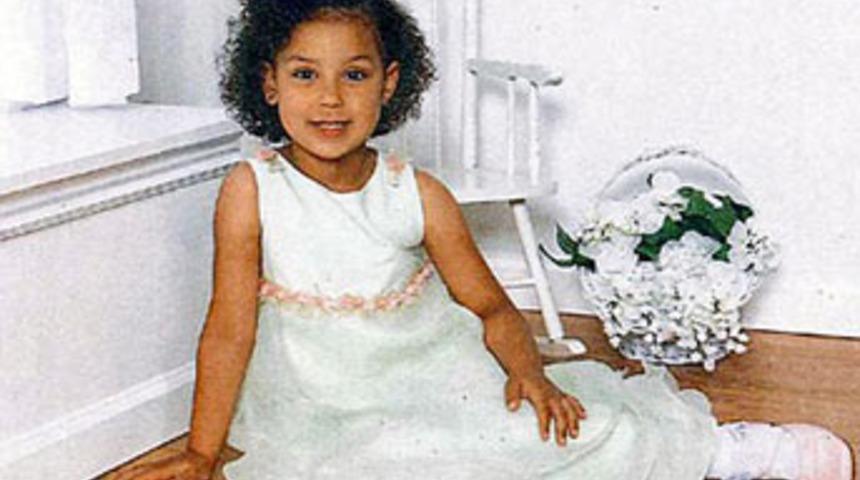 5 yaşındaki seks k&ouml;lesi &ccedil;ocuk &ouml;l&uuml; bulundu