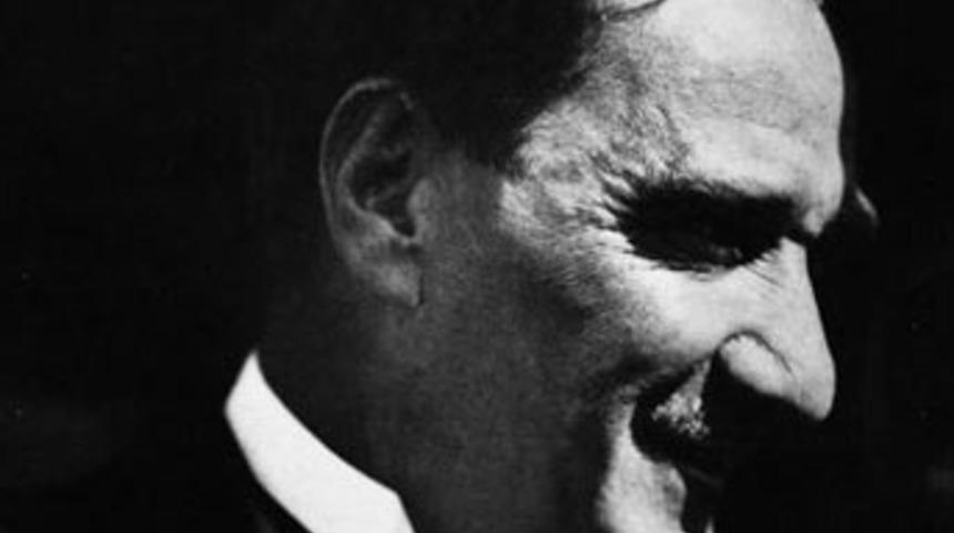 'G&uuml;len Atat&uuml;rk' fotoğrafları