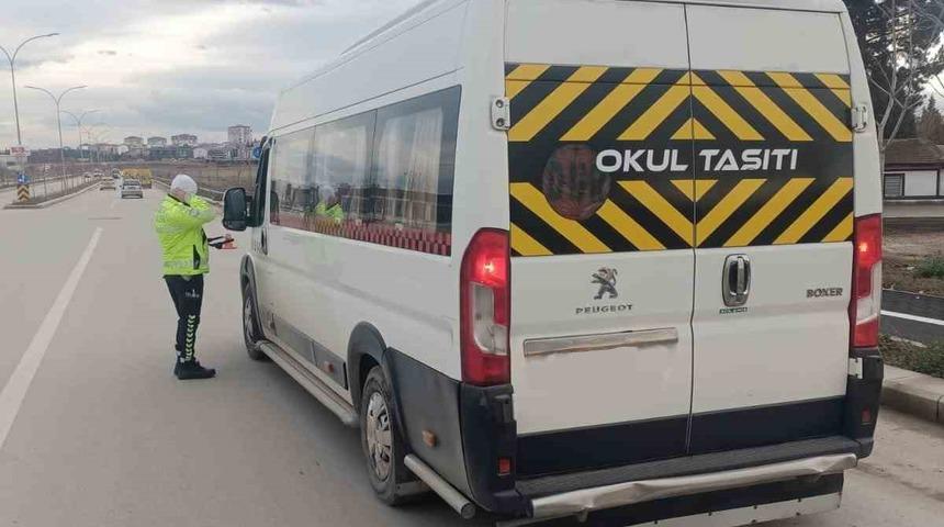 Okul servis araçlarına polis denetimi